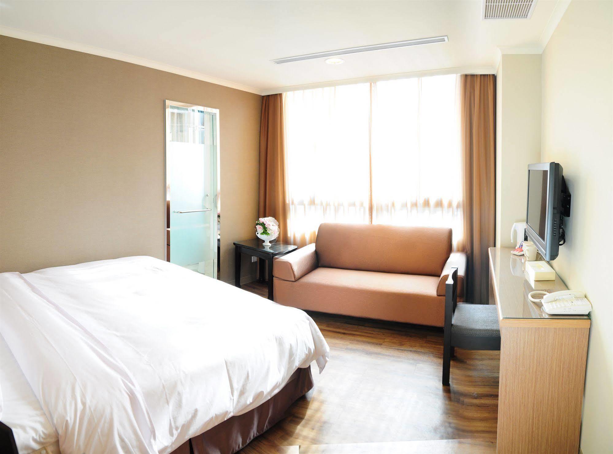 Garden Hotel Taichung Eksteriør bilde